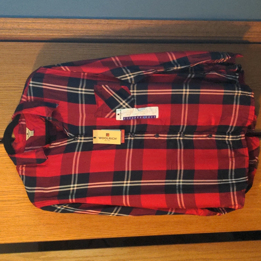 NWT Women's Size XXL Woolrich Button Down Lightweight Black & Red Plaid Shirt